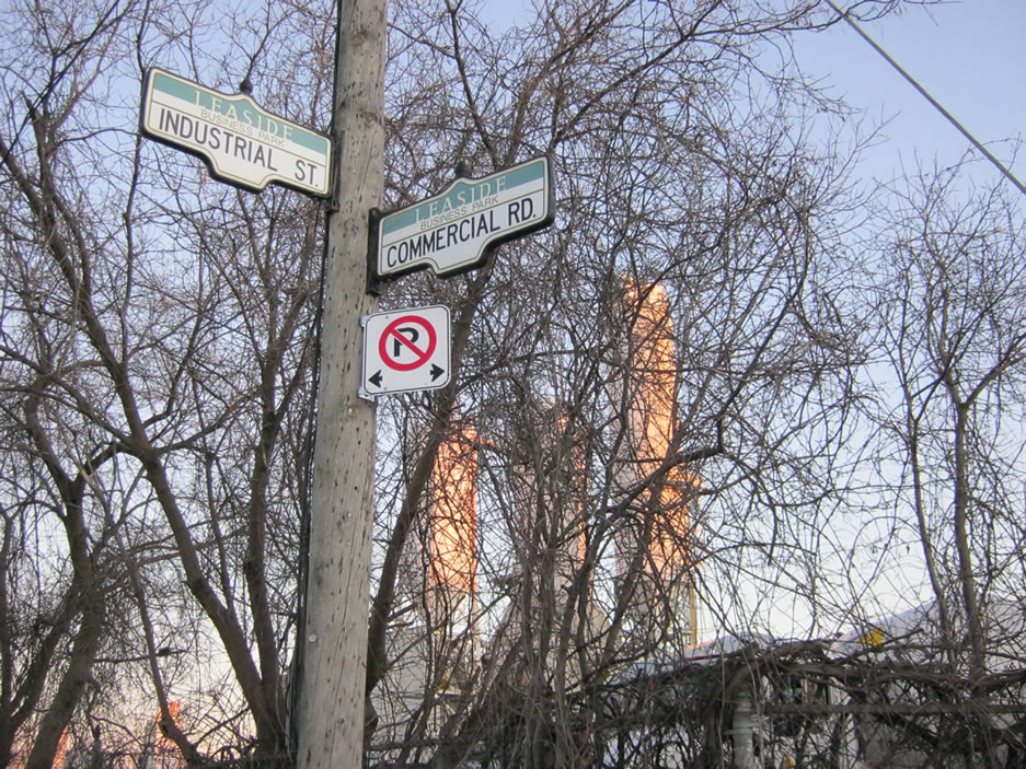 Signpost at corner of Industrial St and Commercial Rd in Leaside